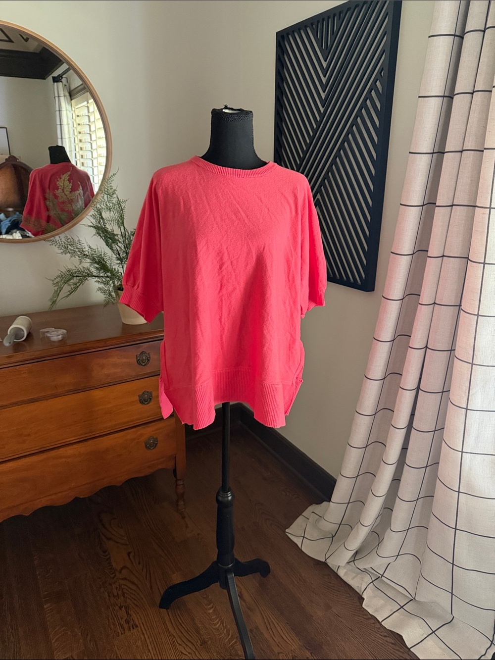 First Love Coral Short-Sleeve Crewneck Sweater small